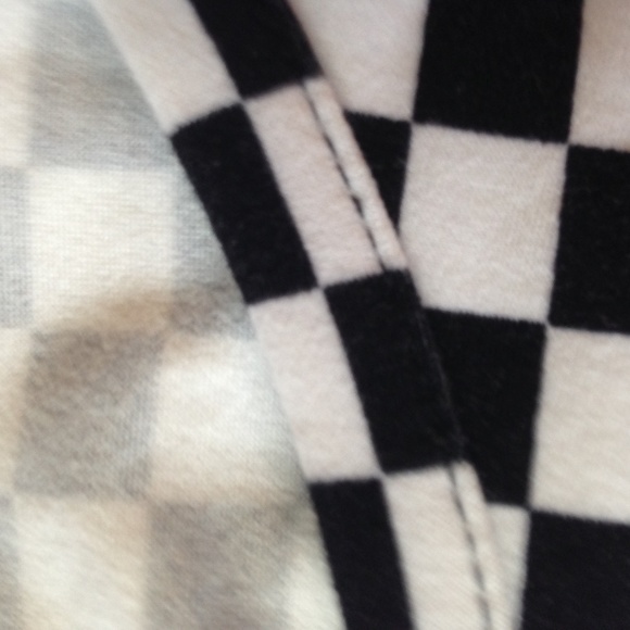 Checkered long sleeve tie up shirt - Picture 3 of 4